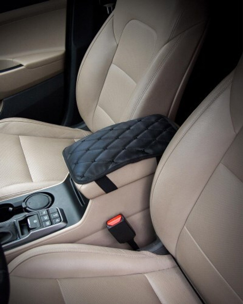 Чехол на подлокотник 200*300 мм стеганная экокожа (черный) универсальный (AIRLINE)