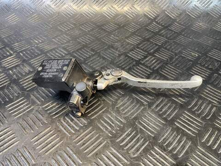 Цилиндр переднего тормоза Yamaha FZ1 Fazer RN17