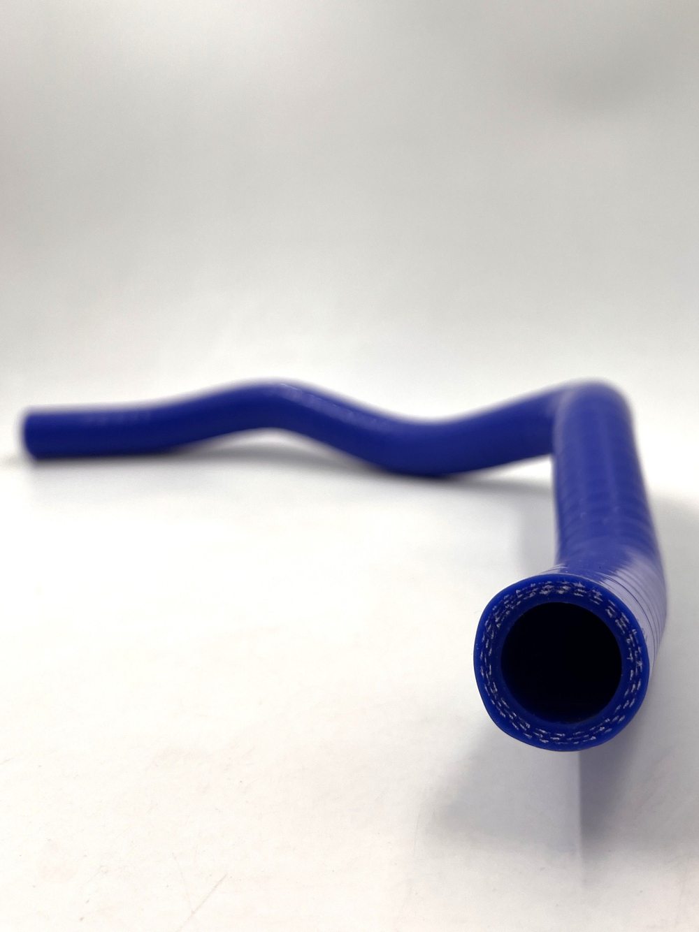 Патрубок сапуна ВАЗ 2123 Нива Шевроле