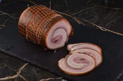 Поркетта с трюфелем копченая в смокере