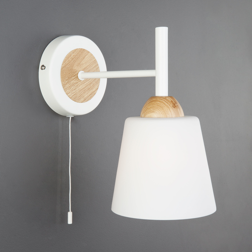 Настенный светильник 70085/1 белый