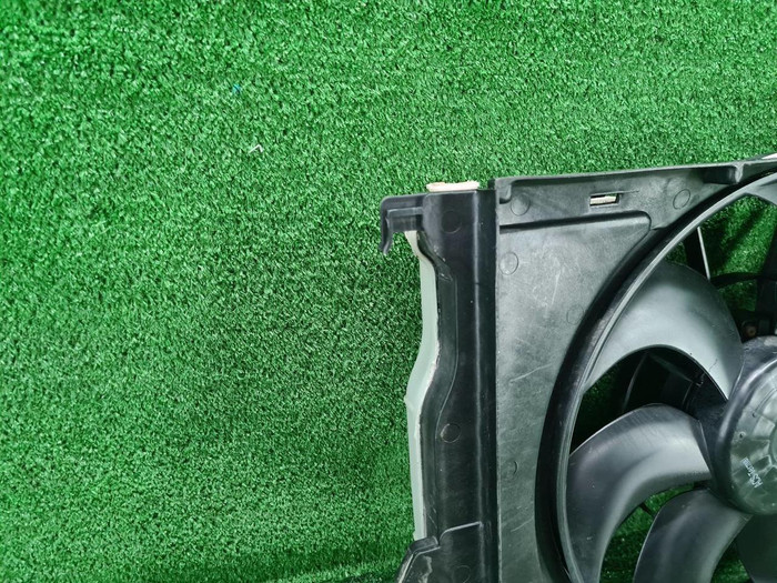 Диффузор с вентилятором Hyundai Solaris 1 (2010-2017)