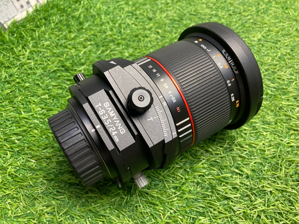 Samyang 24mm 3.5 ED AS UMC T-S Nikon