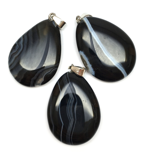 Подвеска из агата 37х25 мм