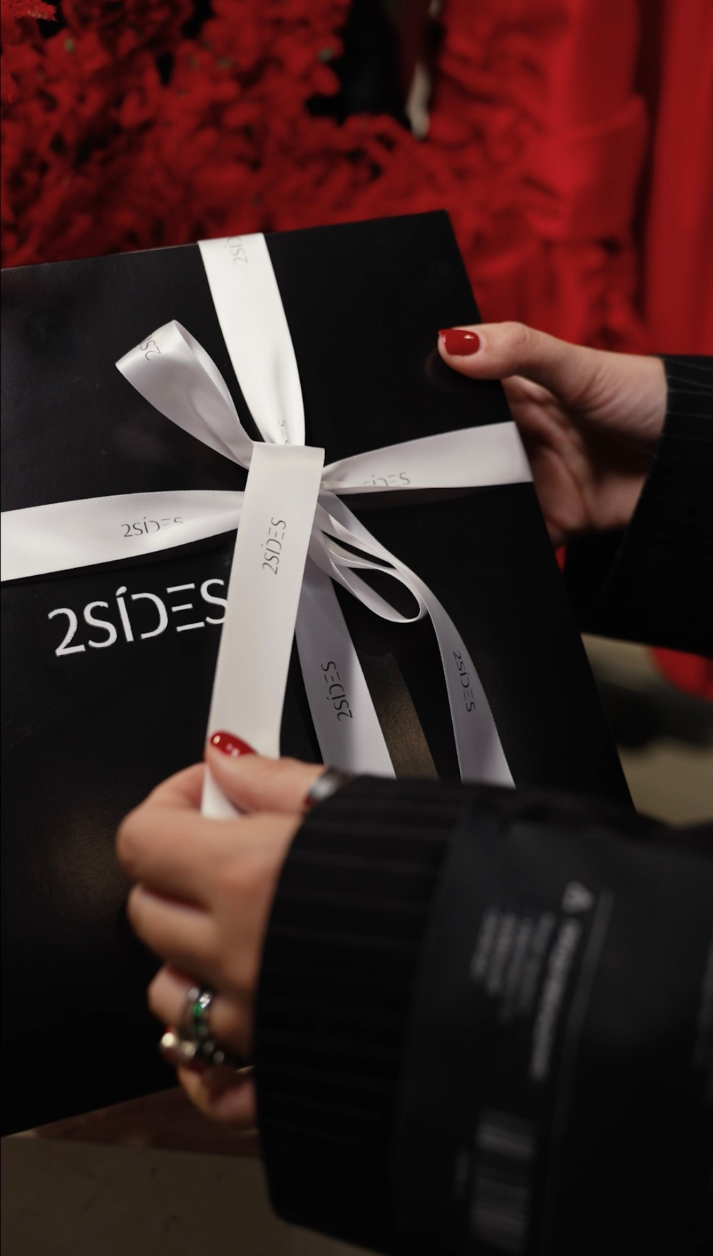 Подарочная упаковка 2SIDES