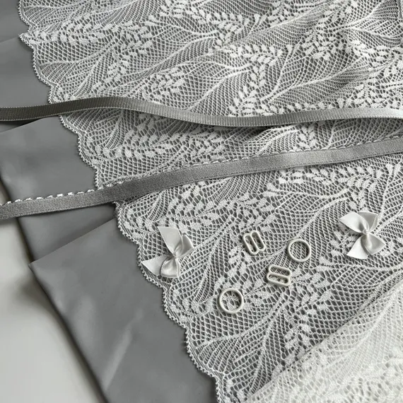 Кружево эластичное молочное 23 см, веточки