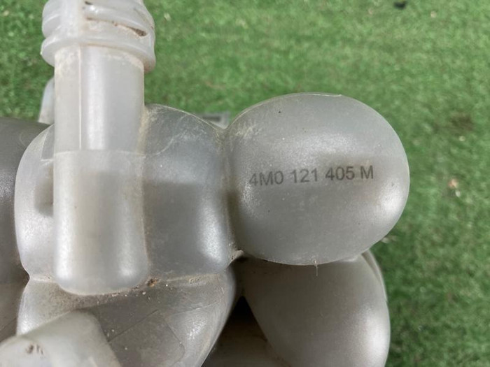 Бачок расширительный Audi Q7 2 (2015-н.в.)