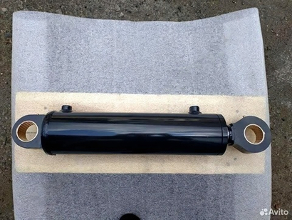 Гидроцилиндр компенсации Маниту (Manitou) 52500296 для MLT 731, MLT 735 и MLT 634