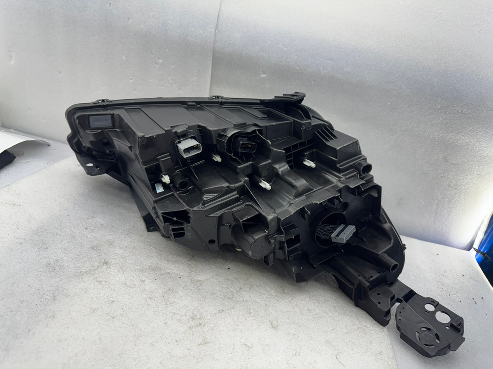 Оригинальная LED фара для Peugeot 4008/5008
