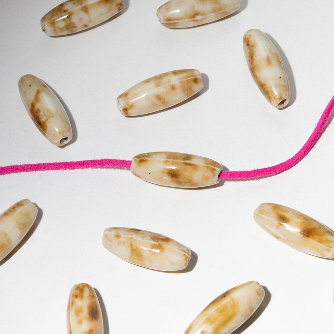 Бусина в форме бочонка, 11,5*30мм, кофейно-молочная, глазурированный фарфор