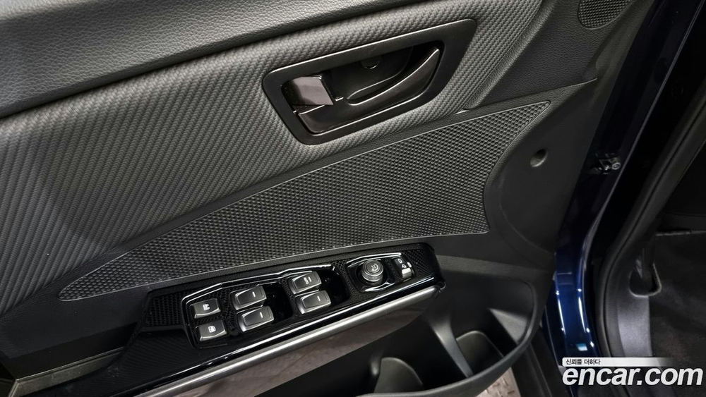 KG Mobility (Ssangyong) Very New Tivoli Бензин 1.5 2WD (07.2020)