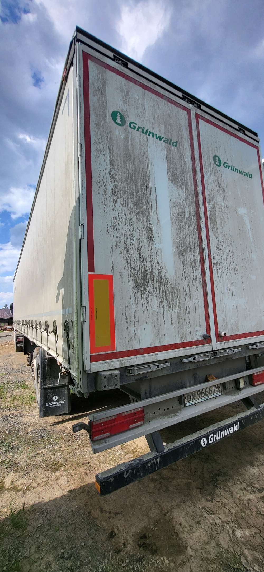 Grunwald 9453 Полуприцеп бортовой (евроборт) 9453-0000010-10 (Шторный)