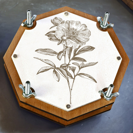 Восьмиугольный пресс для гербария «Пион» — три варианта размера