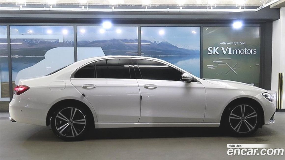 Mercedes-Benz E-Class W213 E250 Avangarde (08.2021)