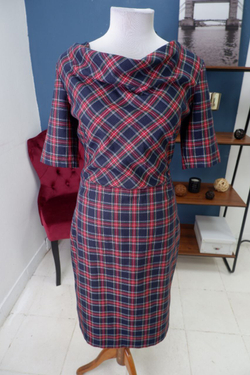 Платье Magda модное 46 размер, новое