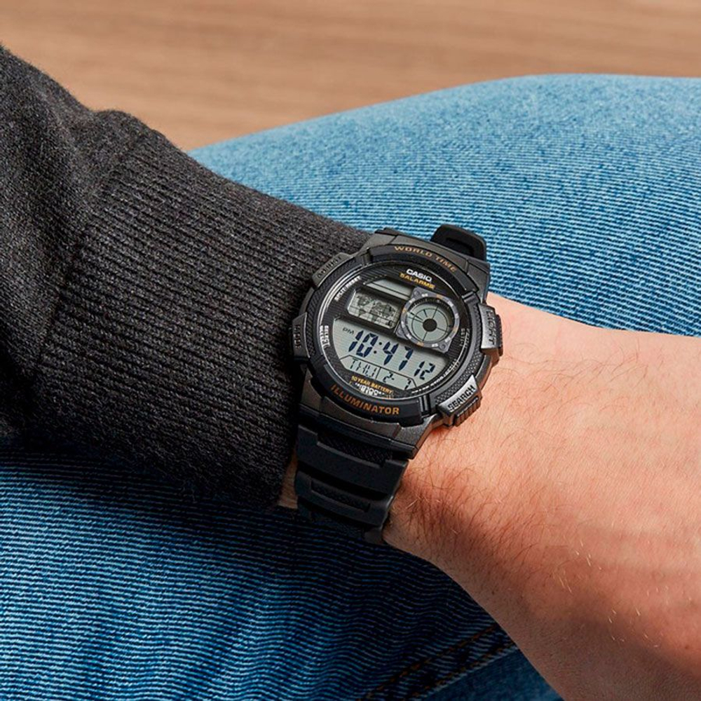Японские наручные часы Casio Collection AE-1000W-1A