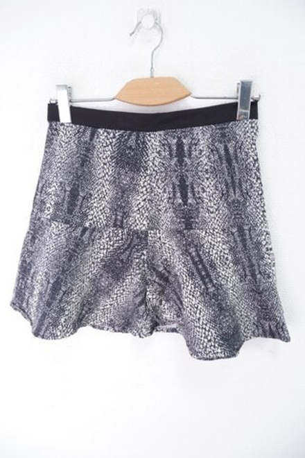 Юбка короткая 44 размер