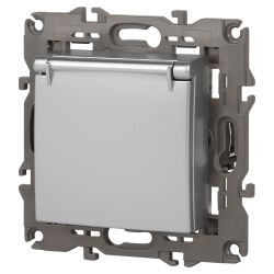 Розетка ЭРА Elegance 14-2103-03 с заземлением 2P+E Schuko со шторками с крышкой 16A-250В IP20 алюминий | Эра Elegance