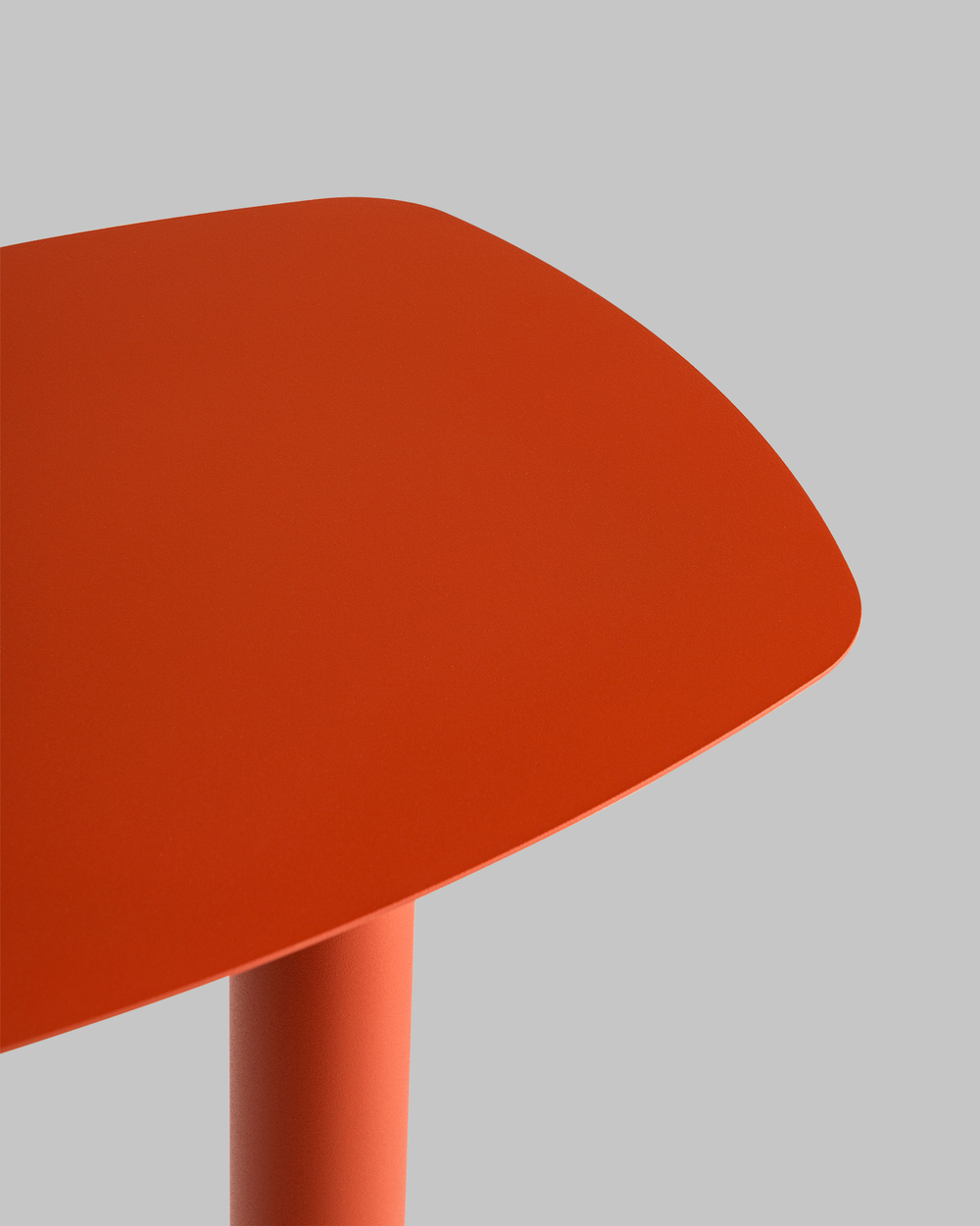 Журнальный столик Eanna L металл красный