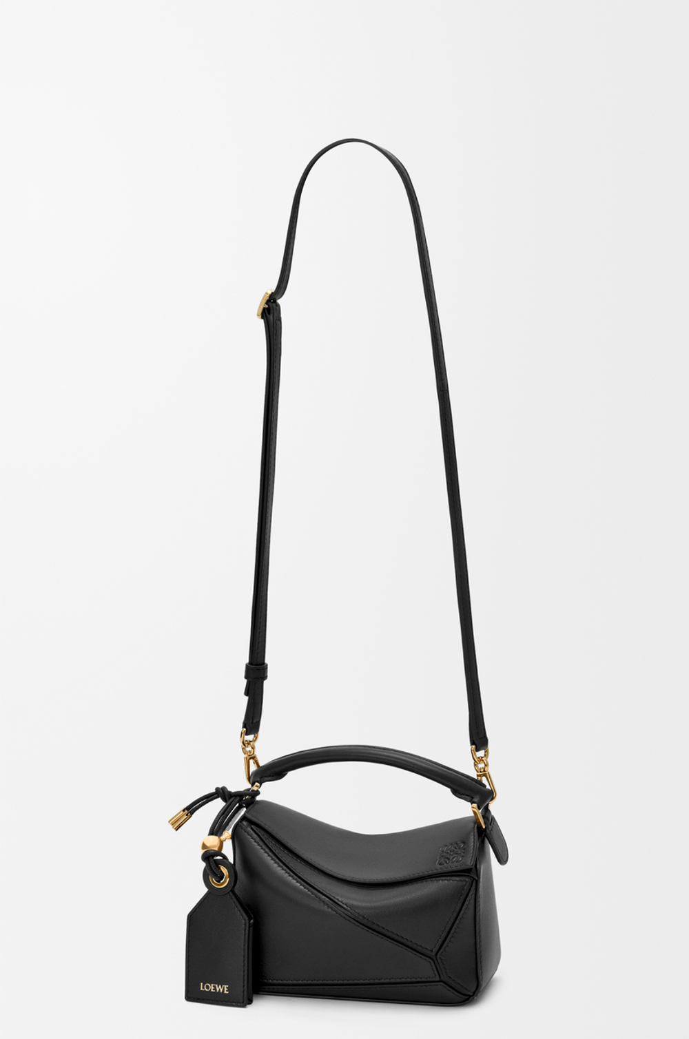 Loewe Сумка-мини Puzzle Featherlight из овечьей кожи наппа, черный