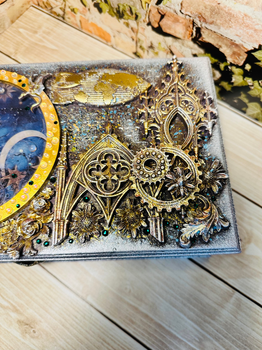 Шкатулка-комод "Дракон и ангел"