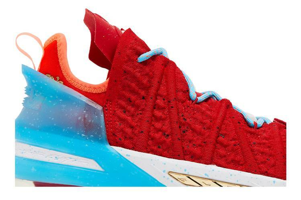 Кроссовки Nike Lebron 18