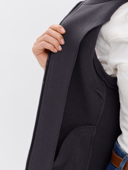 Жилет с начесом на молнии