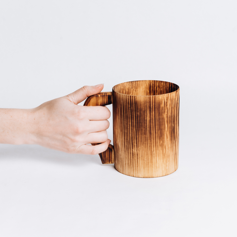 Деревянная кружка из цельного куска древесины кедра для напитков. Неклееная. 500 мл.C55