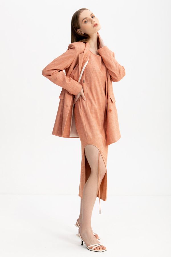 Платье с разрезом из смесового льна