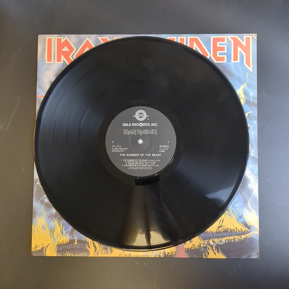 LP Iron Maiden - The Number Of The Beast. Метал. Зарубежный рок. Виниловая пластинка 12 дюймов.