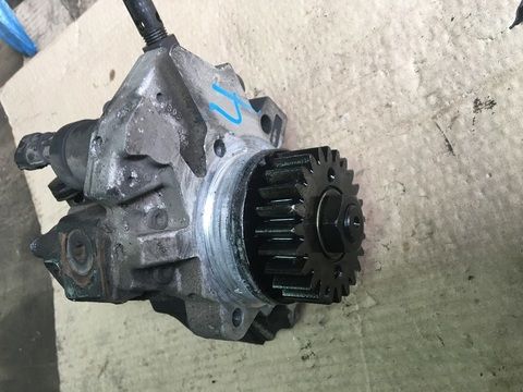 Топливный насос МАН ТГЛ 51111037848 б.у