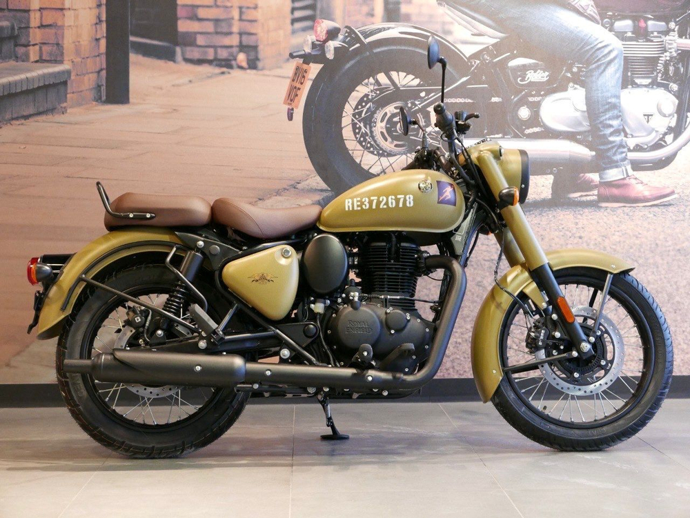 Royal Enfield Classic 350 Signals Desert Sand