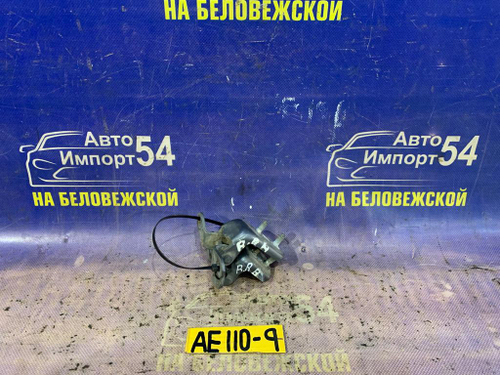 Петля двери задней правой TOYOTA COROLLA 1997