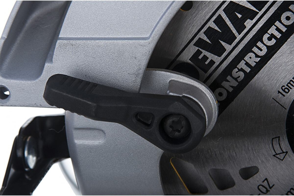 Дисковая пила DEWALT DWE 560 K, 5500 об/мин, 3.7 кг