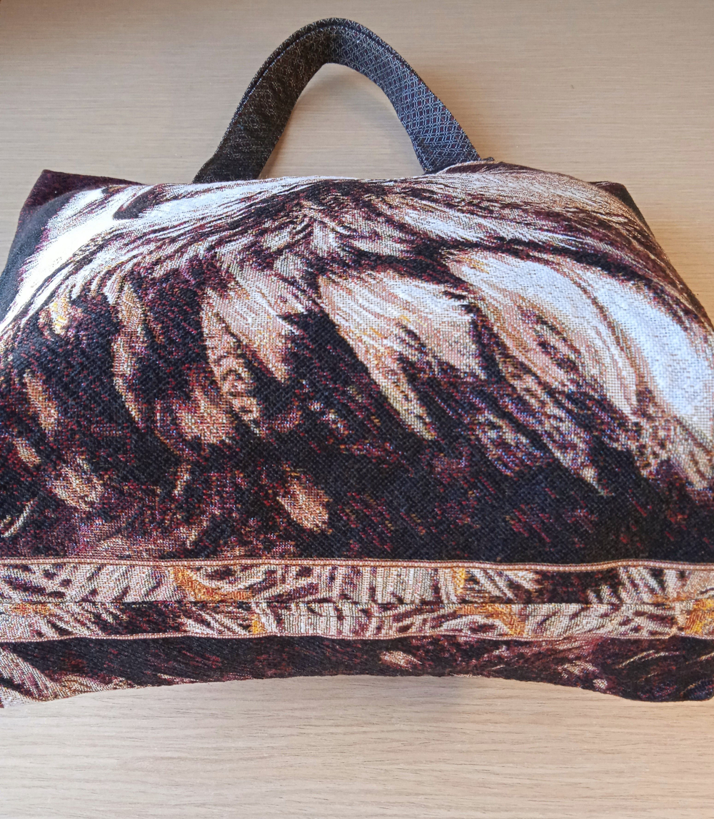 Гобеленовая сумка Филин Феликс (39х39х12)