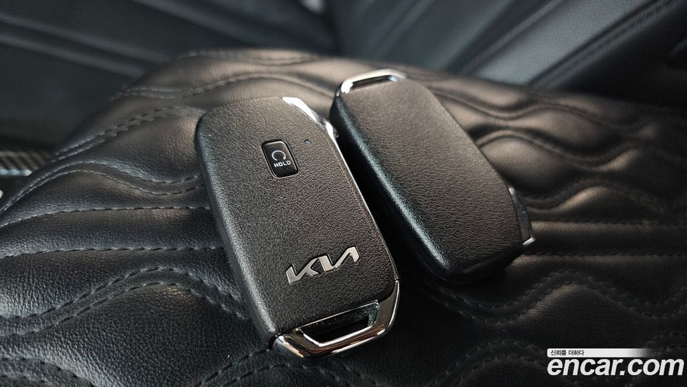Kia K8 Hybrid Noblesse (10.2021)