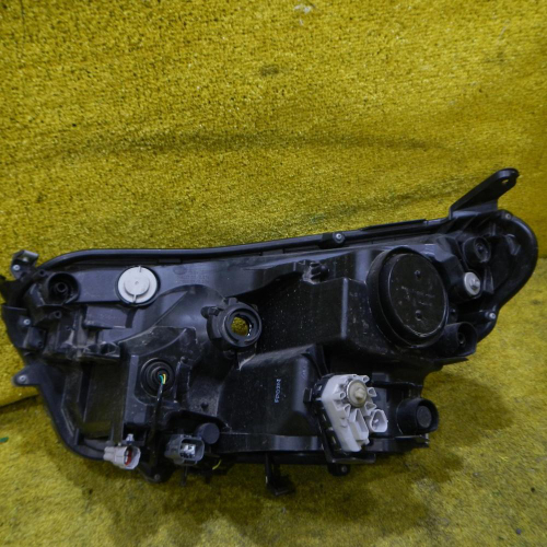 Фара правая Toyota RAV4 4 CA40 (2015-2019) LED