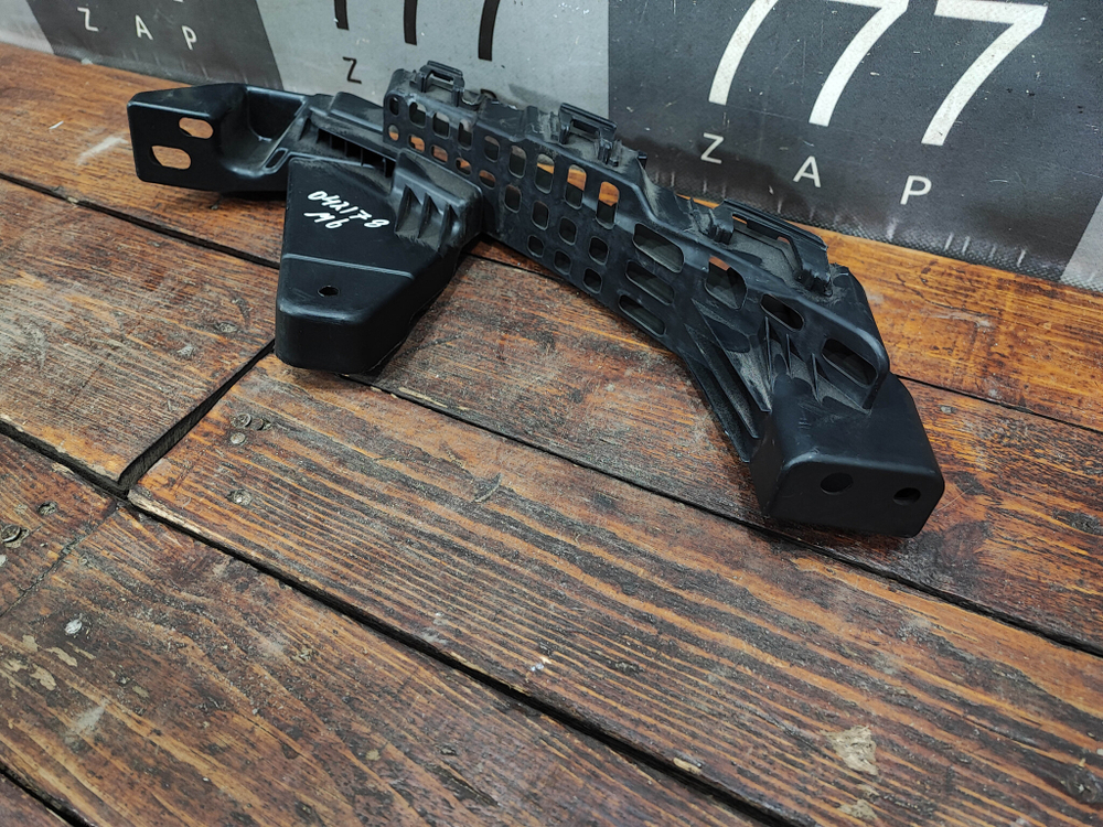 Кронштейн фары правой Haval M6 2 21-нв Б/У Оригинал 4121134X990ZA