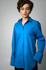 Рубашка из плотного итальянского хлопка в ярко-синем цвете