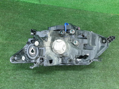 Фара правая Nissan X-Trail T32 (2017-2022) галоген