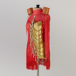 платье со стеклярусом