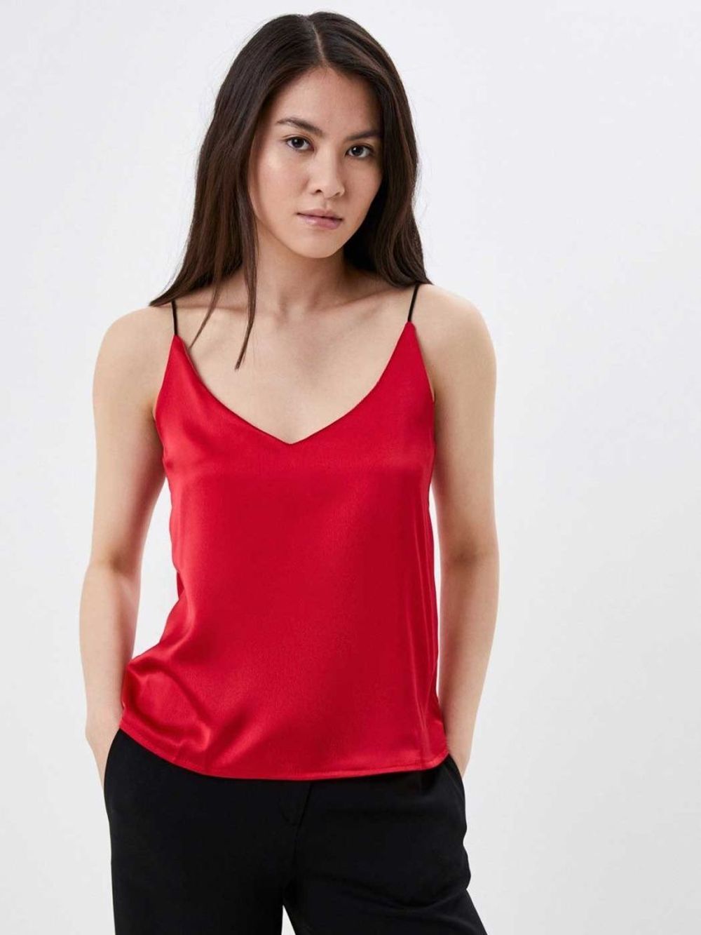 Топ на бретелях