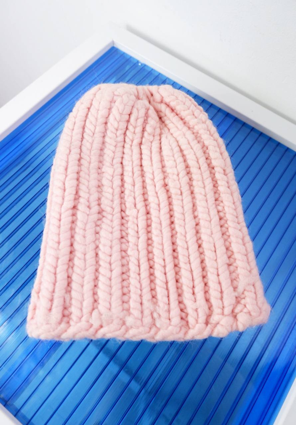 Шапка крупной вязки детская