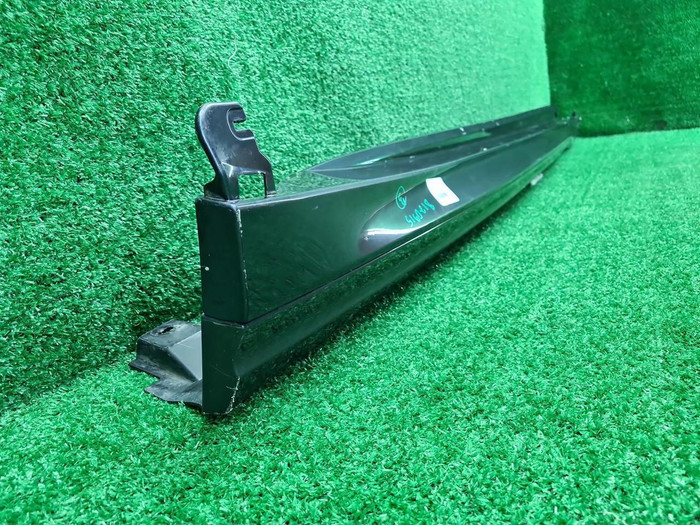 Накладка порога правая BMW X6 G06 (19-нв) M-paket