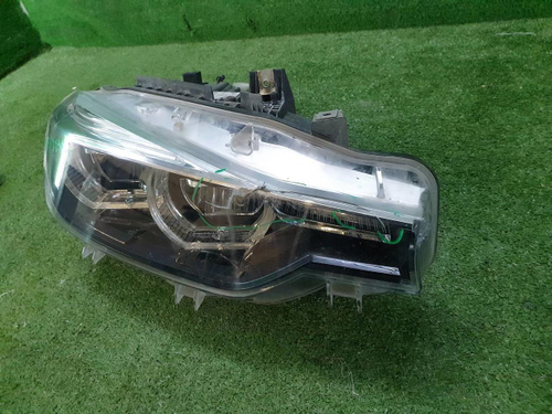 Битая Фара правая BMW 3er F30 F31 (2015-2020) LED