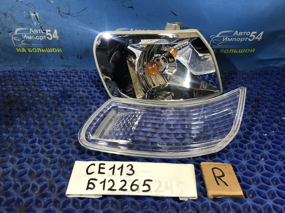 Габарит правый TOYOTA COROLLA 1997-2000