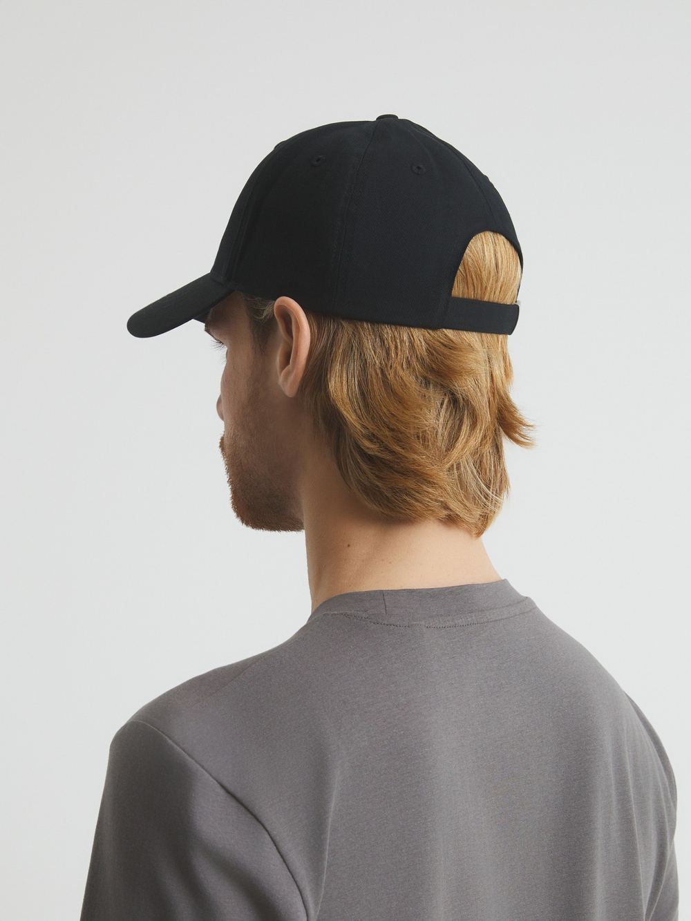 Кепка мужская GUESS