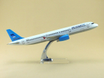 Модель самолета Airbus A321 (М1:100, Metrojet)