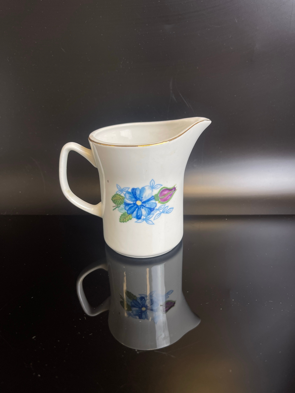 Молочник фарфоровый клеймо Wloclawek porcelana, объём-200 мл, цветы декор, винтаж Польша, времён СССР 1965-1975 гг