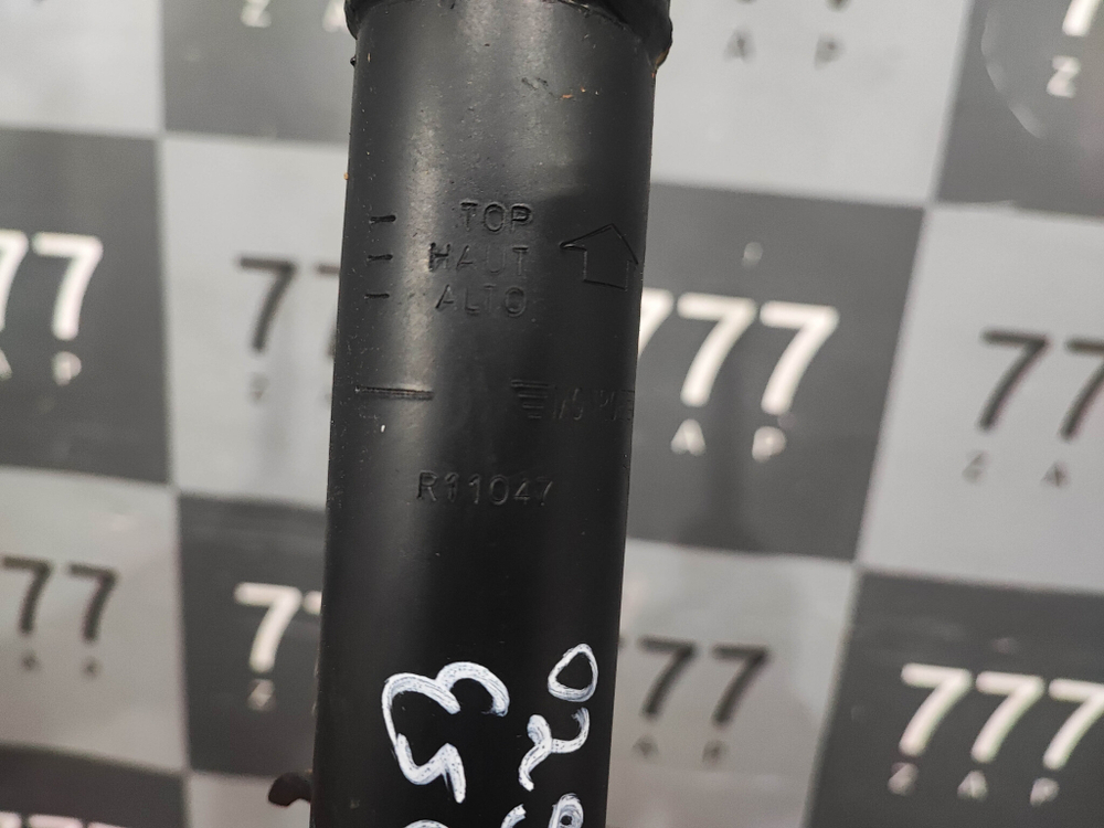 Стойка передняя Ford Escort 3, 4 80-90 Новая R11047